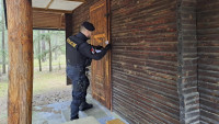 POLICIE chata doksy3